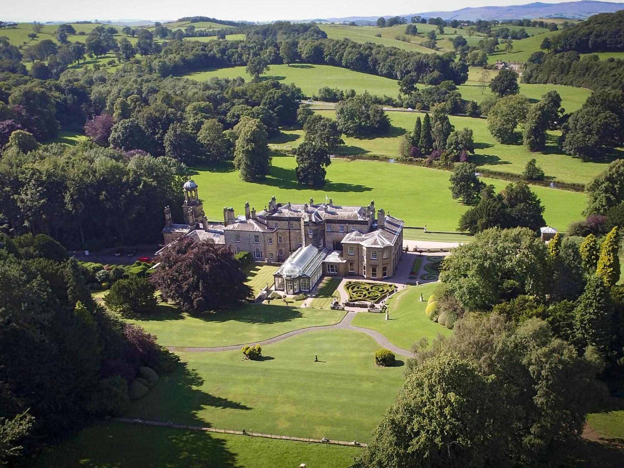 Broughton Hall By Birch Stays Exterior photo